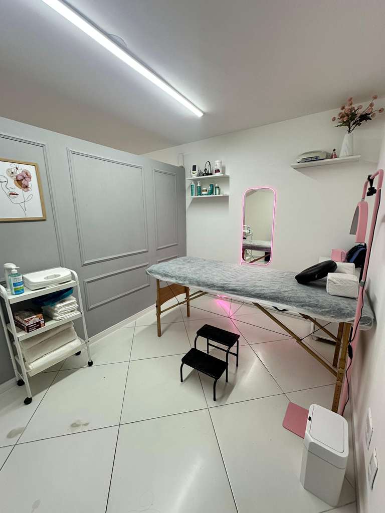 Sala de tratamento da MSS Estética - visão geral
